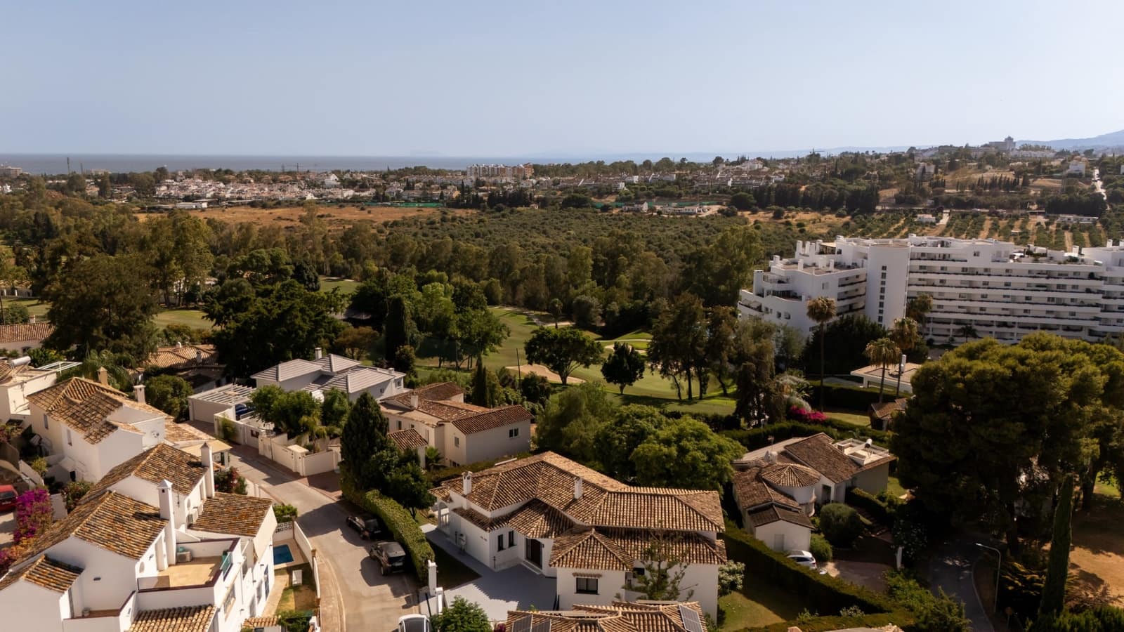 5 soveværelse Villa til salg i Guadalmina med swimmingpool garage - € 2.300.000 (Ref: 9972908)