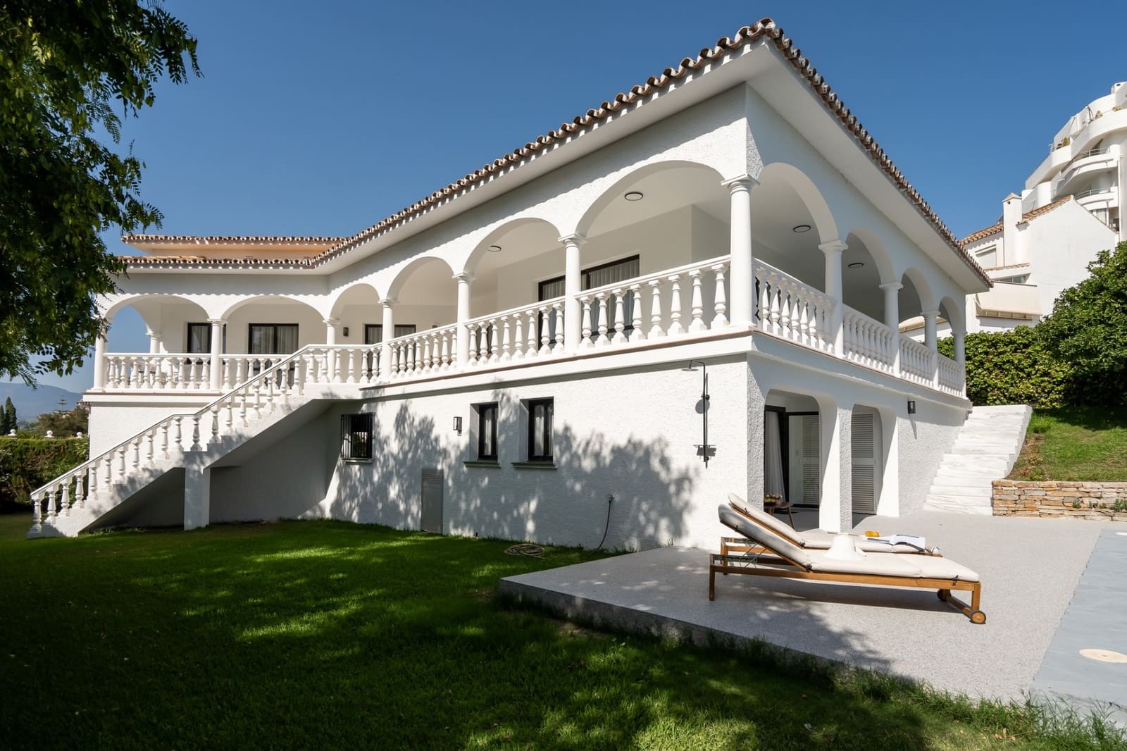 5 soveværelse Villa til salg i Guadalmina med swimmingpool garage - € 2.300.000 (Ref: 9972908)