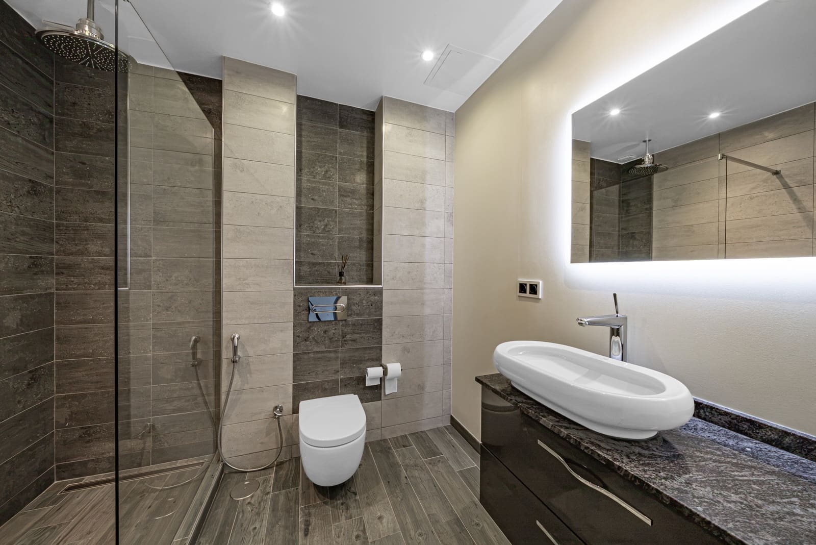 3 slaapkamer Appartement te koop in Puerto Banus met zwembad garage - € 799.000 (Ref: 9998133)