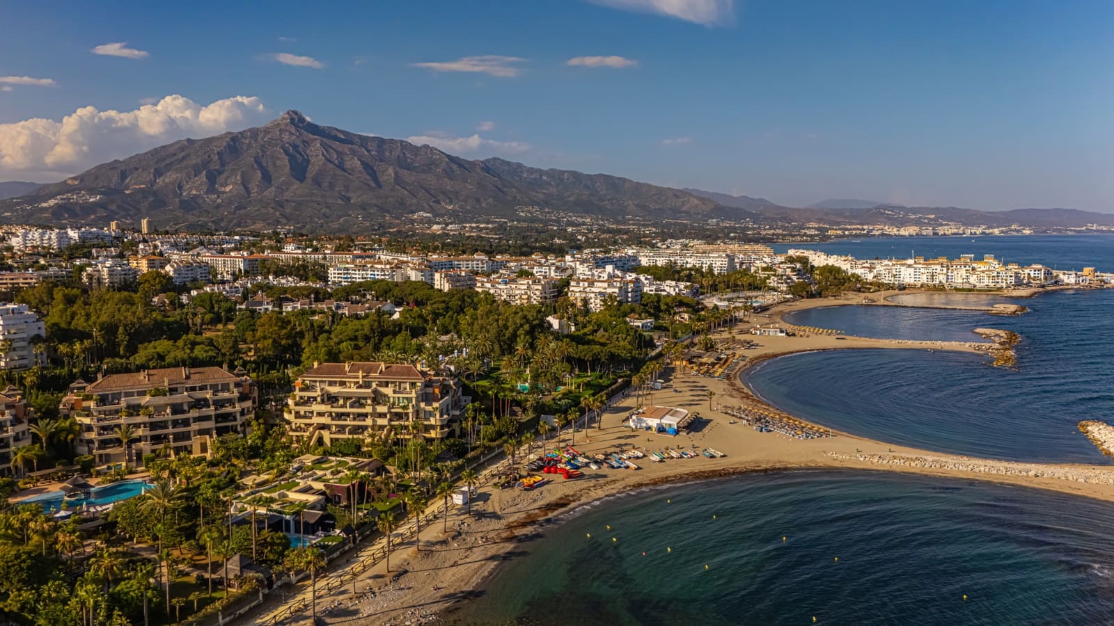 3 slaapkamer Appartement te koop in Puerto Banus met zwembad garage - € 799.000 (Ref: 9998133)
