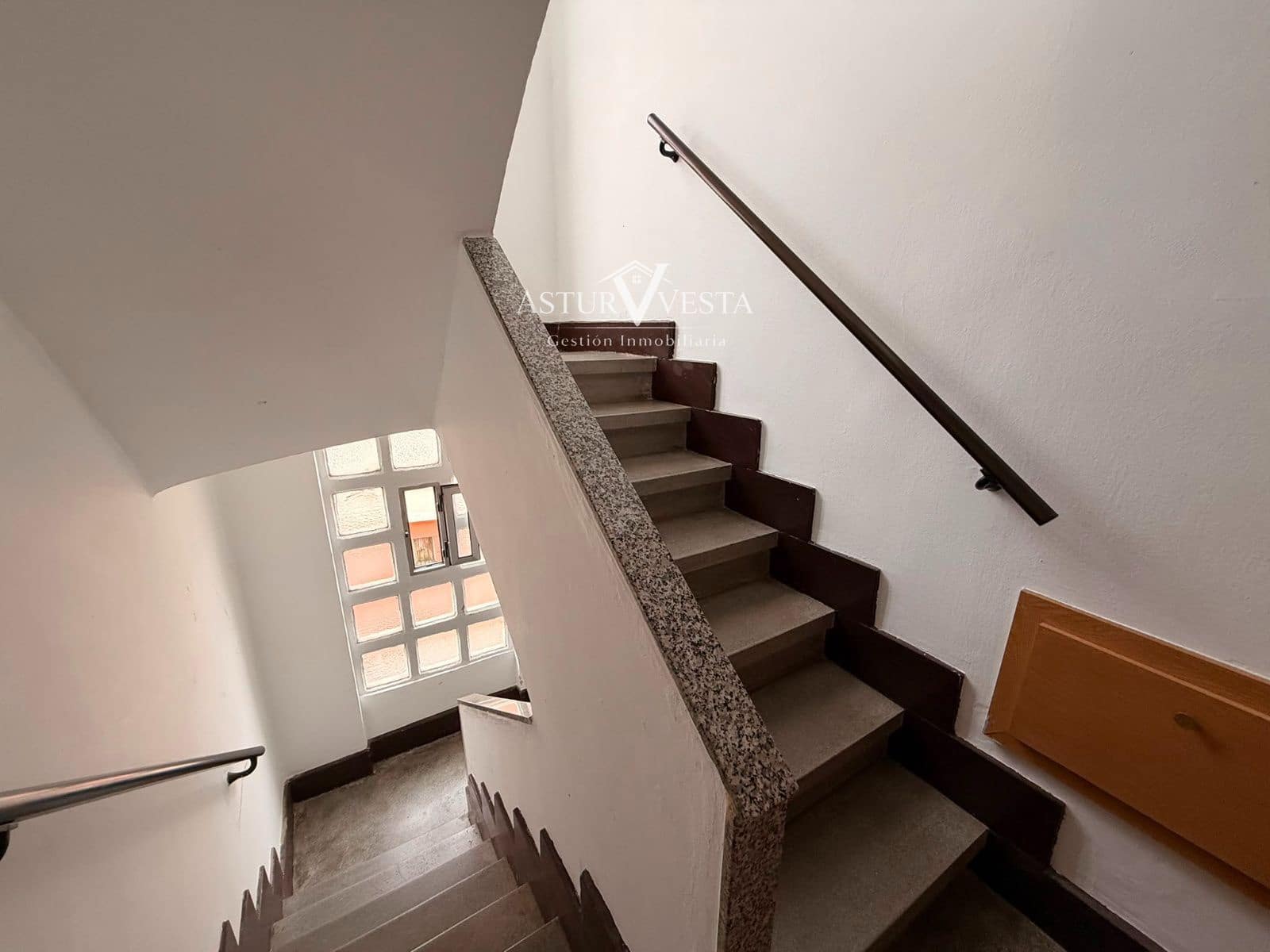 Appartement à vendre à Oviedo - 90 000 € (Ref: 10000614)