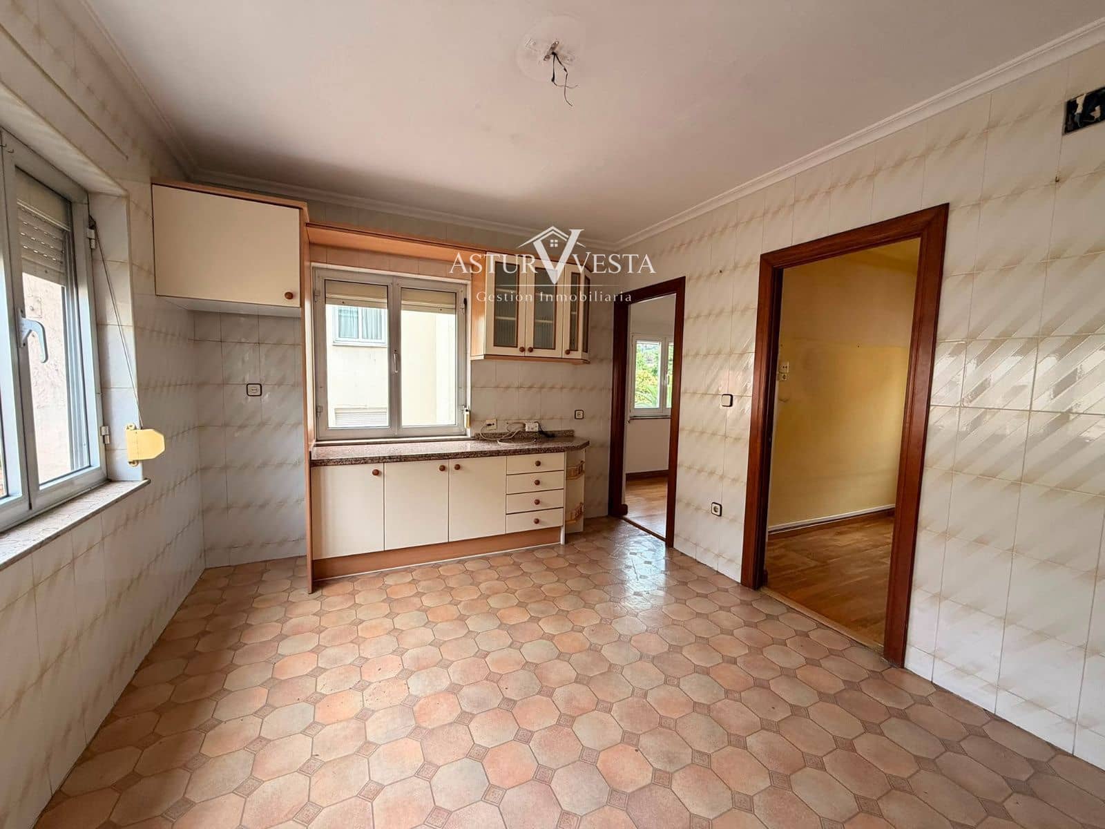Appartement à vendre à Oviedo - 90 000 € (Ref: 10000614)