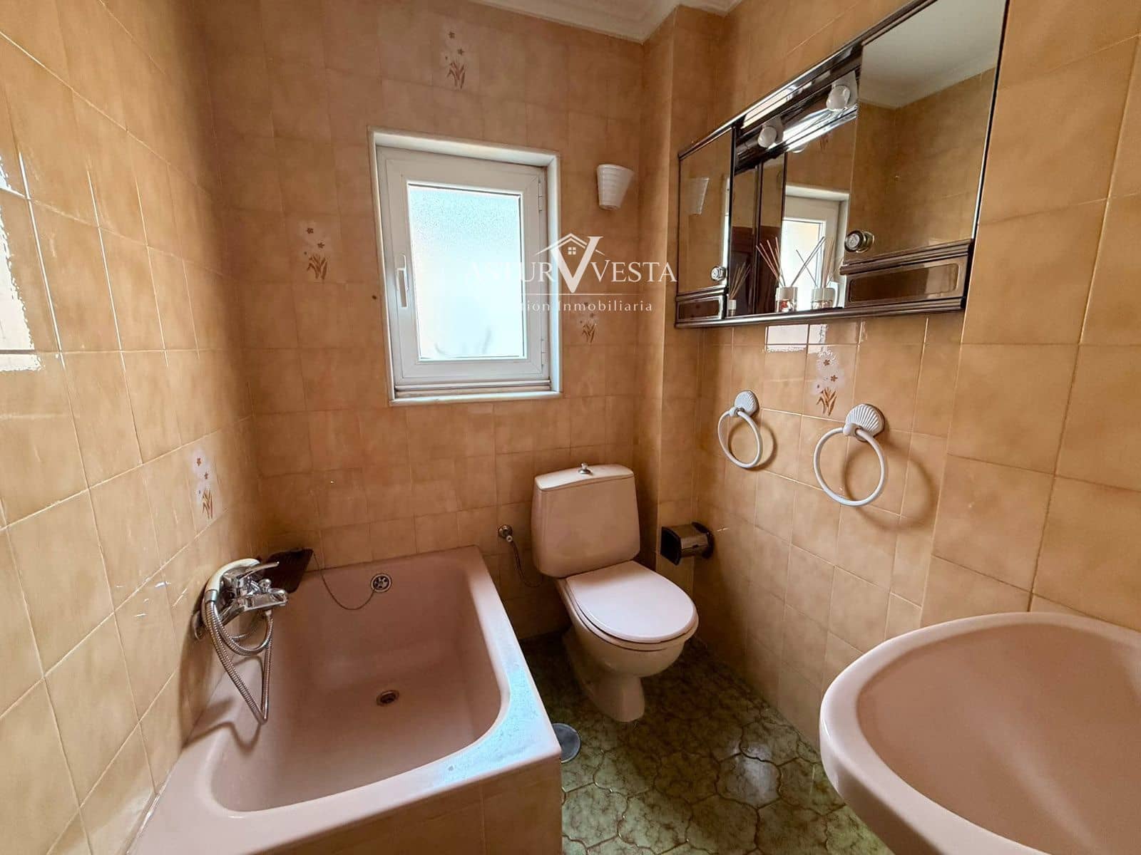 Appartement à vendre à Oviedo - 90 000 € (Ref: 10000614)