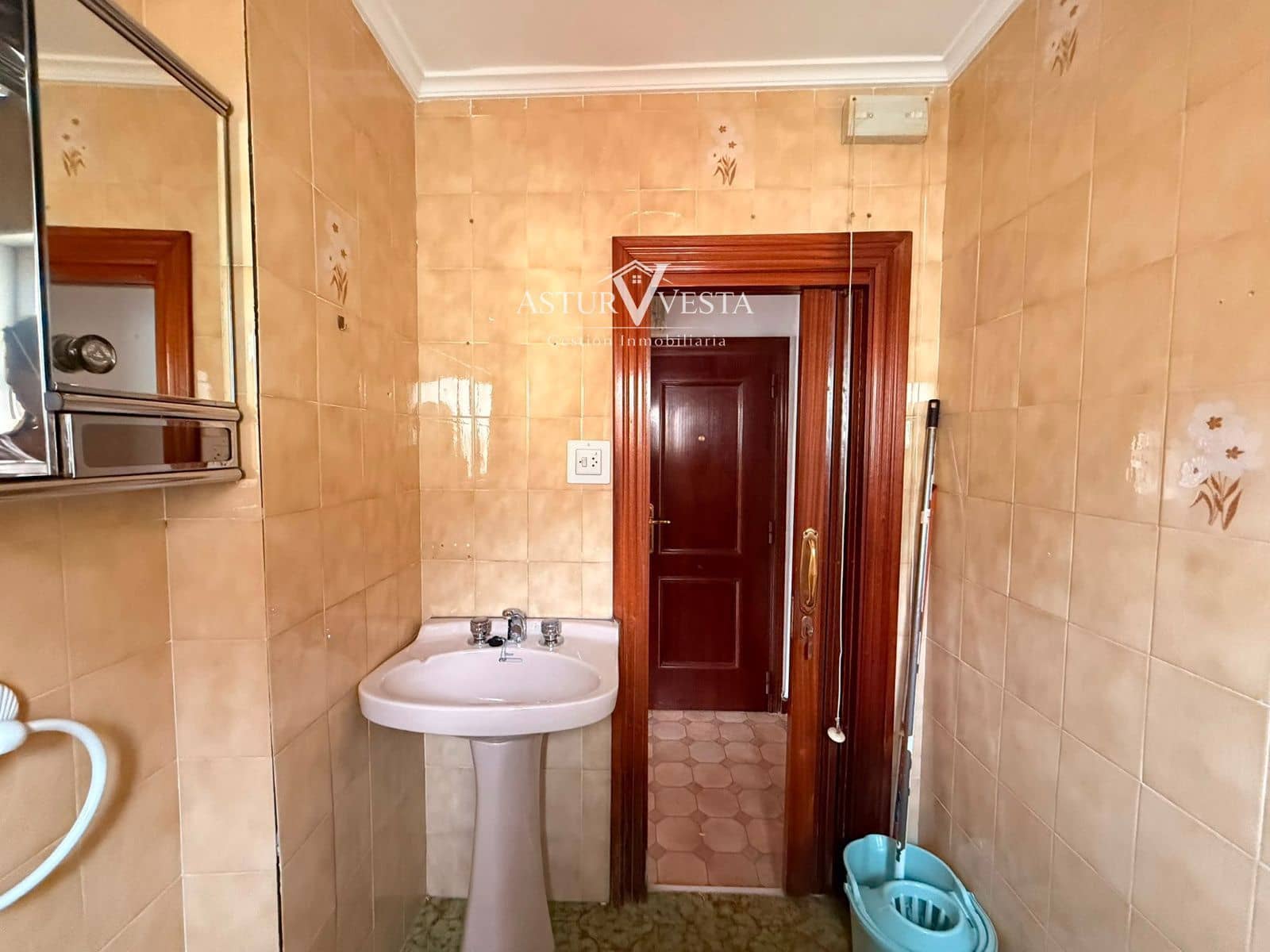 Appartement à vendre à Oviedo - 90 000 € (Ref: 10000614)
