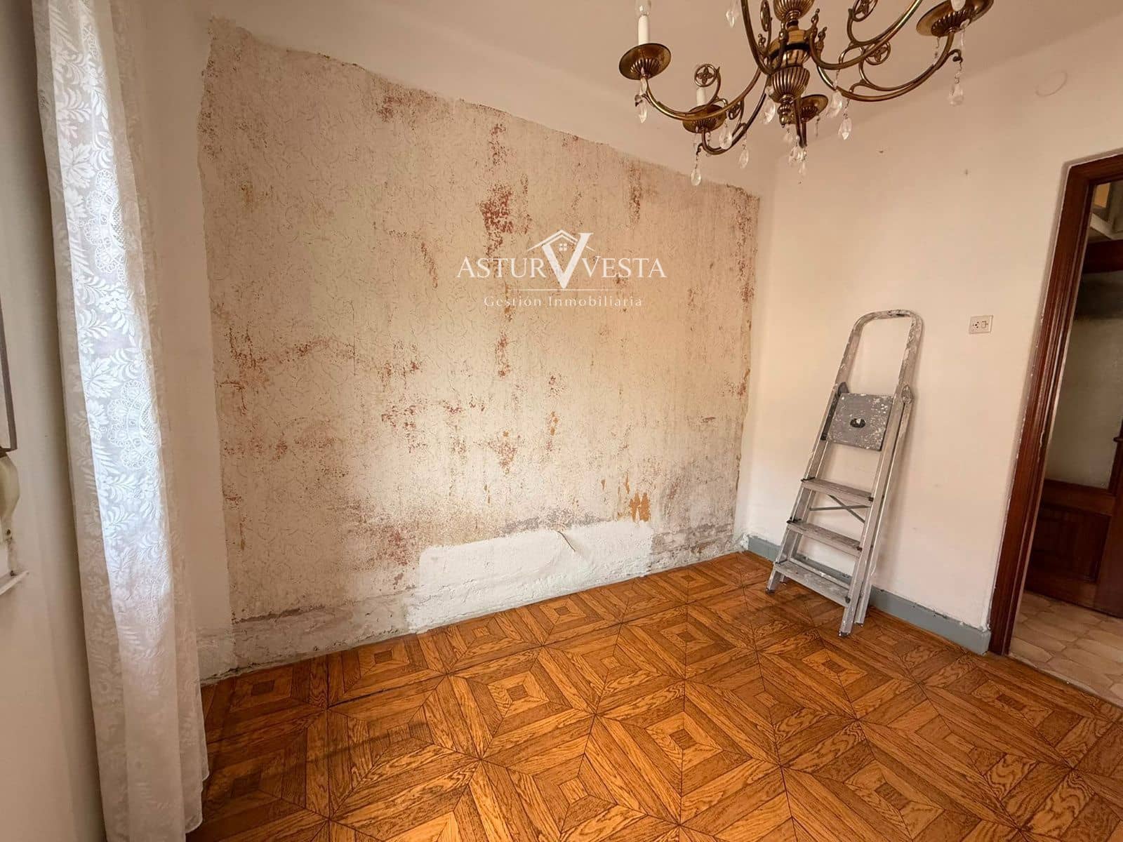 Appartement à vendre à Oviedo - 90 000 € (Ref: 10000614)