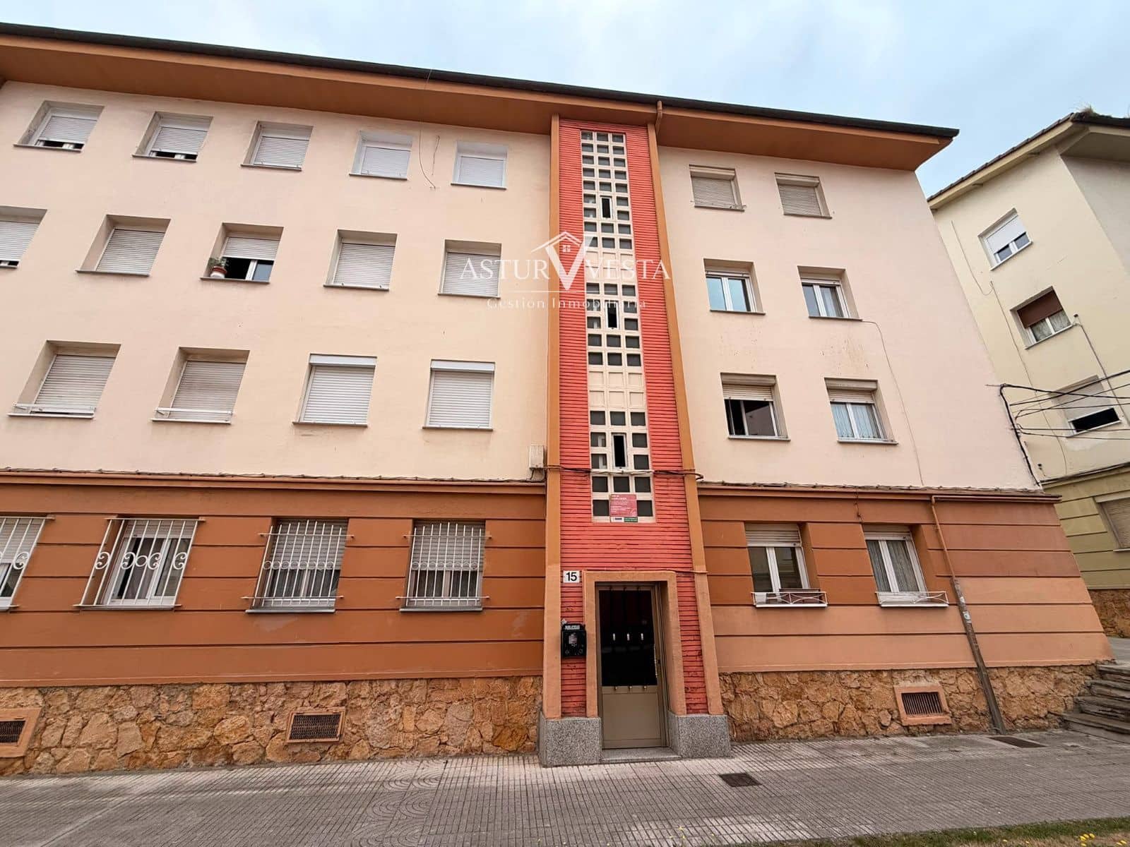 Appartement à vendre à Oviedo - 90 000 € (Ref: 10000614)