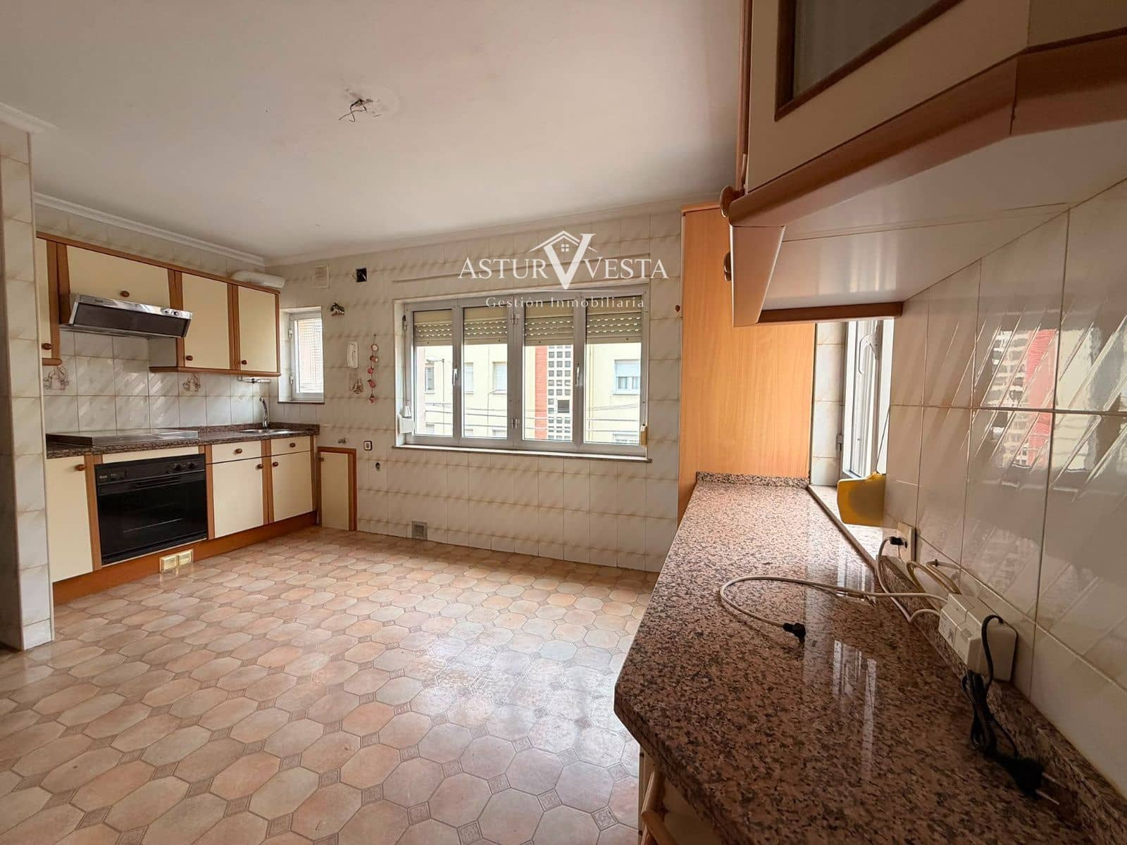 Appartement à vendre à Oviedo - 90 000 € (Ref: 10000614)