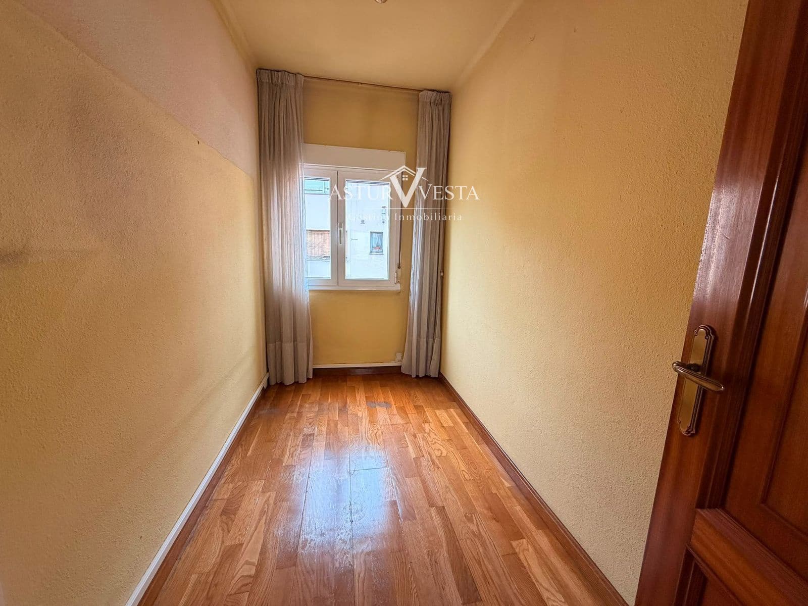 Appartement à vendre à Oviedo - 90 000 € (Ref: 10000614)