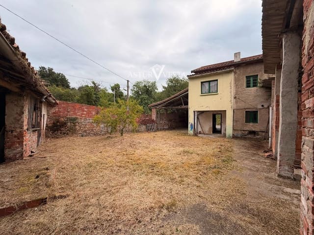 3 camera da letto Villa in vendita in Las Regueras con garage - 105.000 € (Rif: 10002560)