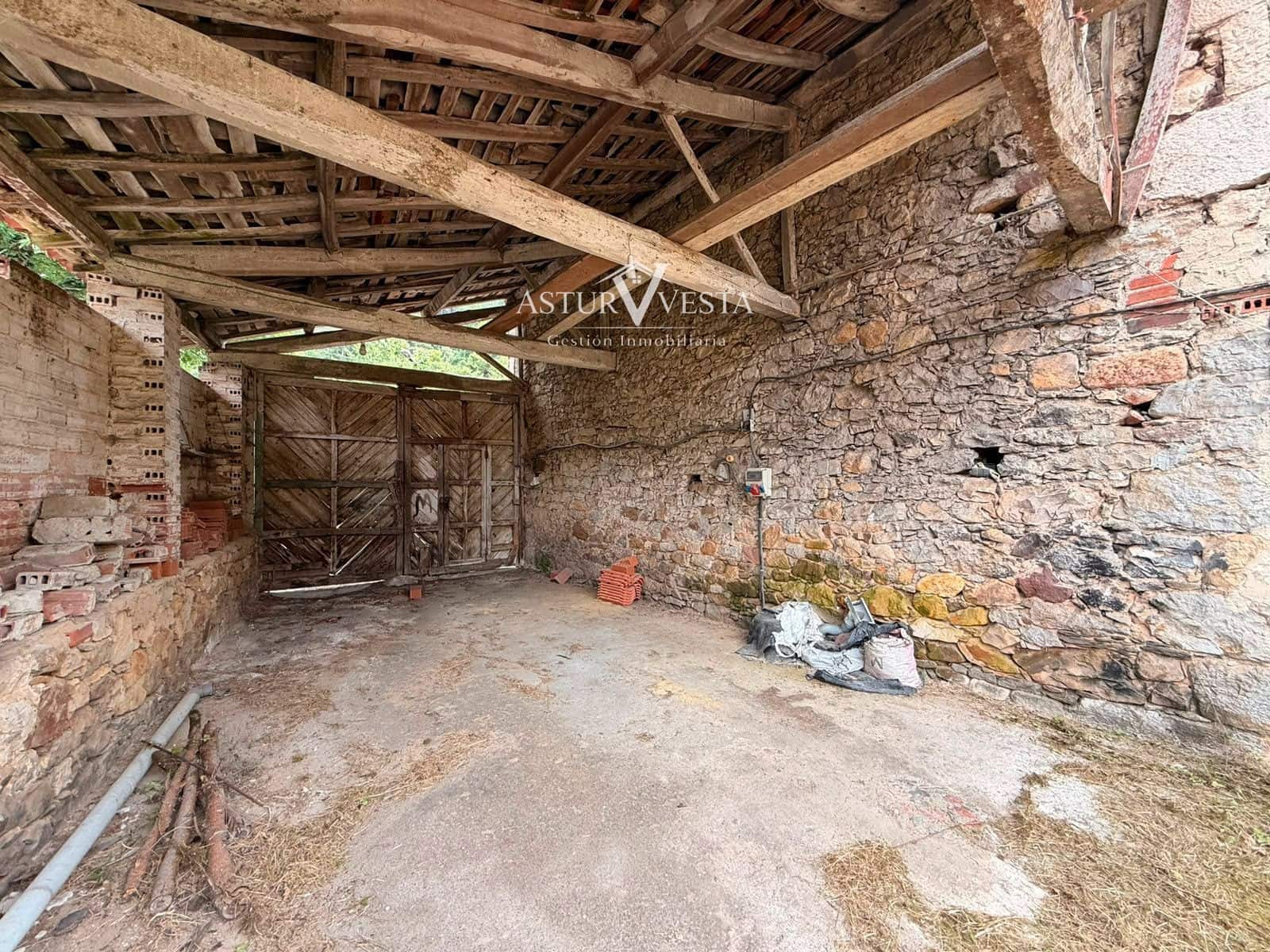 3 camera da letto Villa in vendita in Las Regueras con garage - 105.000 € (Rif: 10002560)