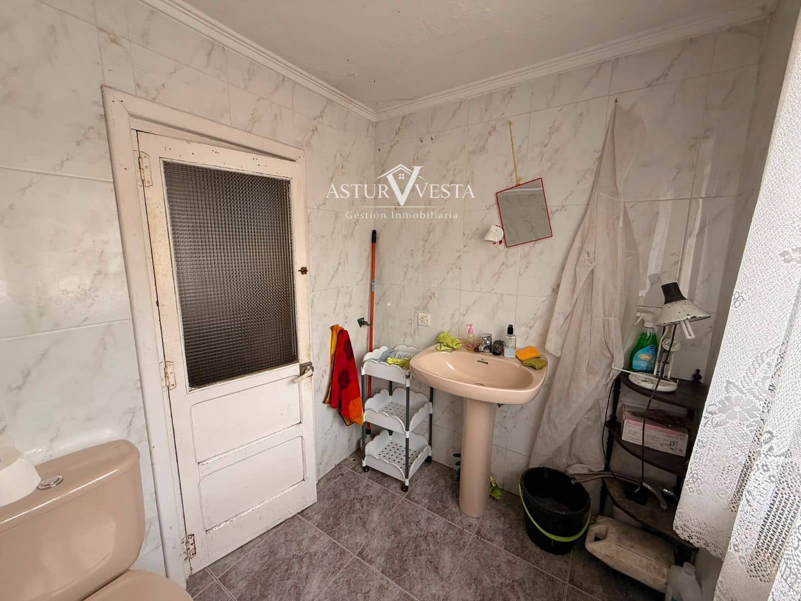 3 camera da letto Villa in vendita in Las Regueras con garage - 105.000 € (Rif: 10002560)