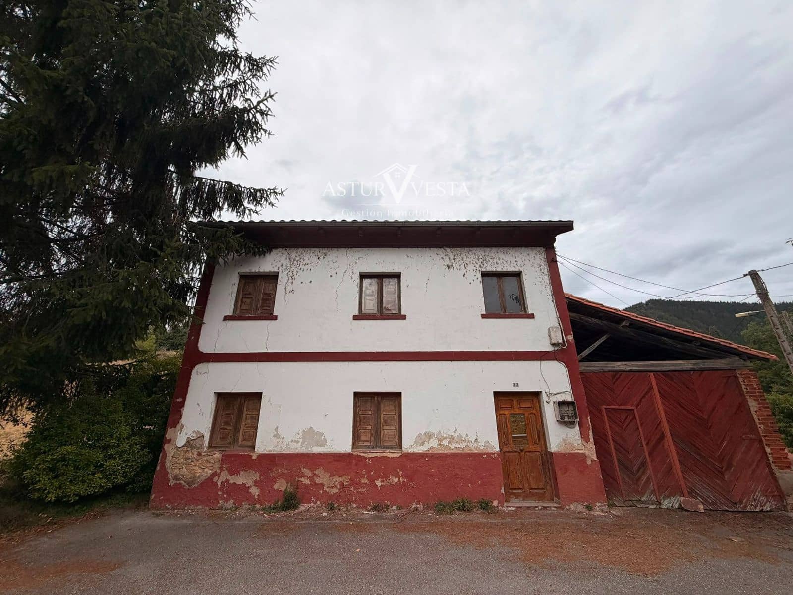 3 camera da letto Villa in vendita in Las Regueras con garage - 105.000 € (Rif: 10002560)