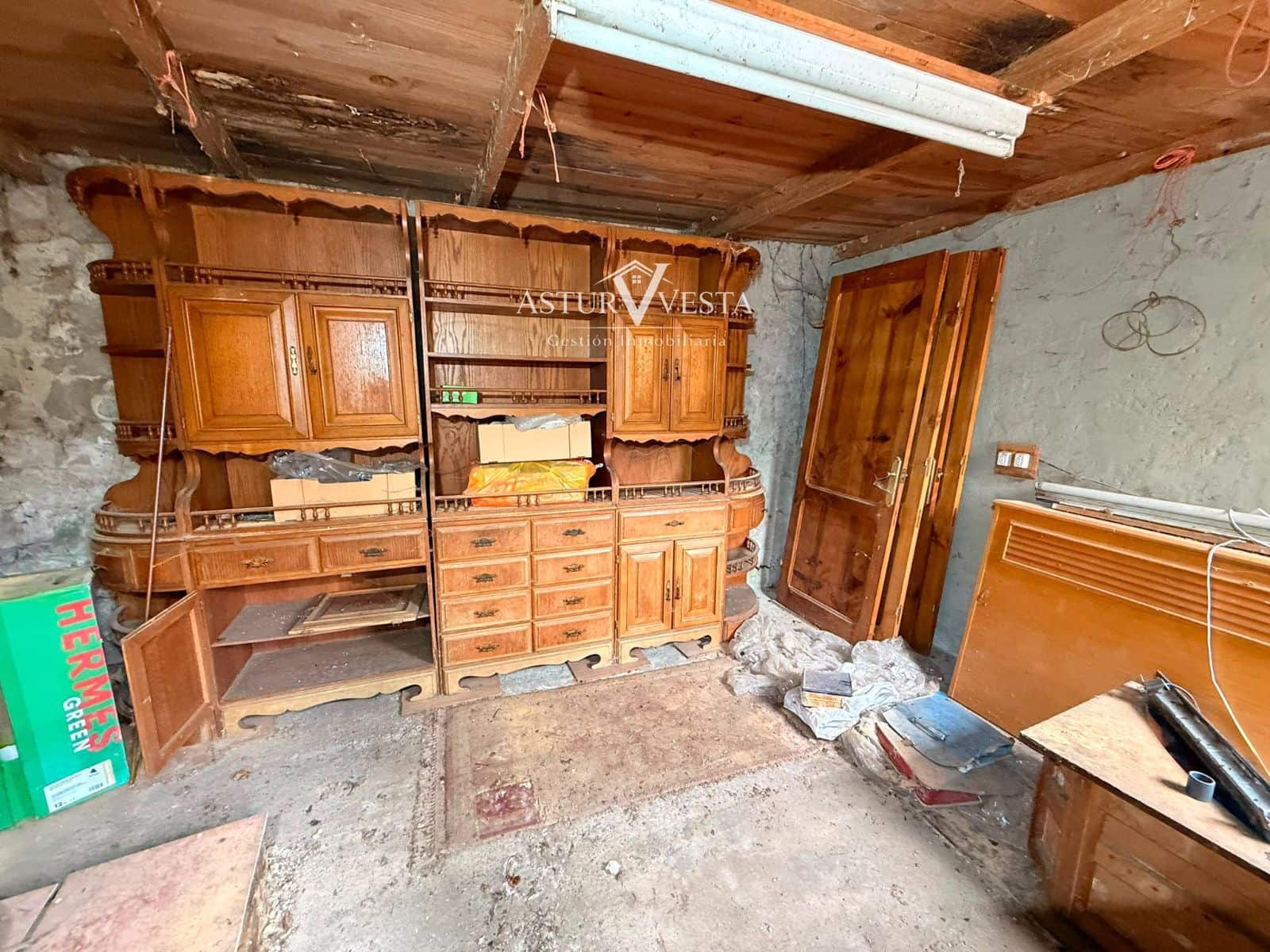 3 camera da letto Villa in vendita in Las Regueras con garage - 105.000 € (Rif: 10002560)