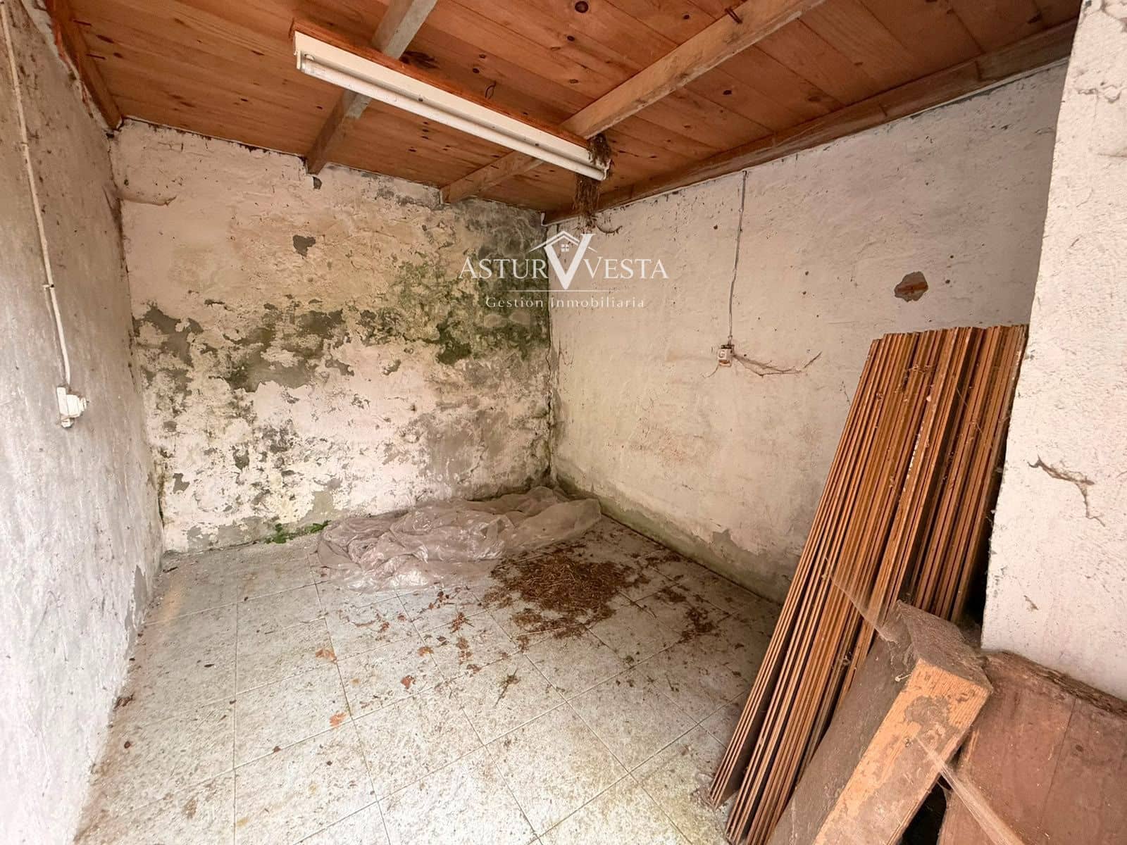 3 camera da letto Villa in vendita in Las Regueras con garage - 105.000 € (Rif: 10002560)
