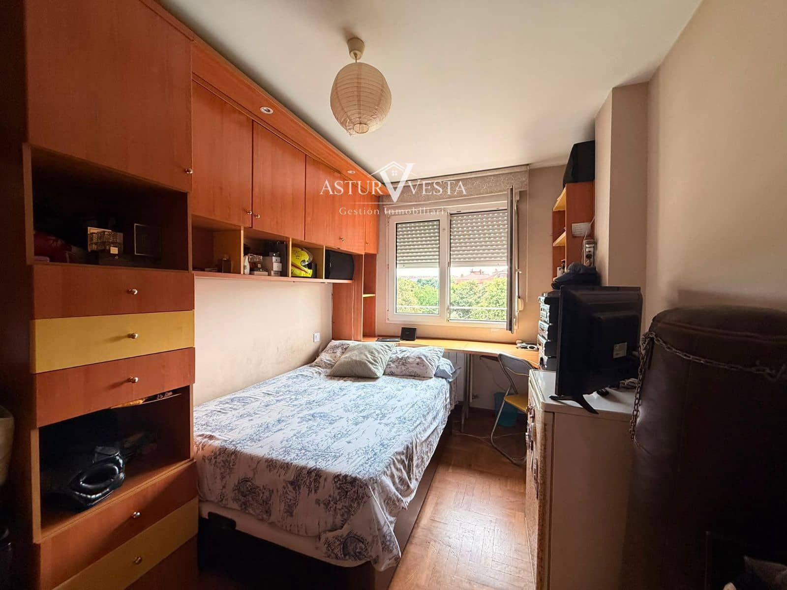 2 bedroom Flat for rent in Gijon - € 995 (Ref: 10037653)