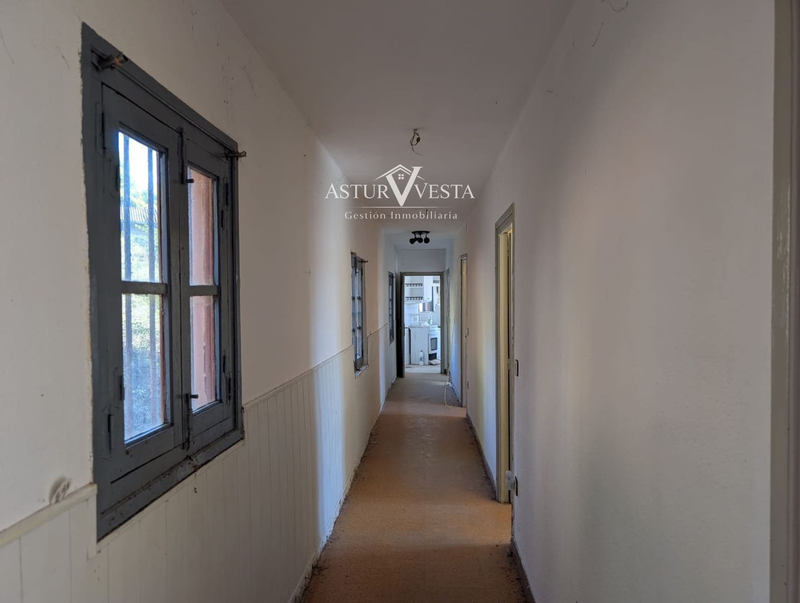 2 sovrum Villa till salu i Salas med garage - 79 000 € (Ref: 10071848)