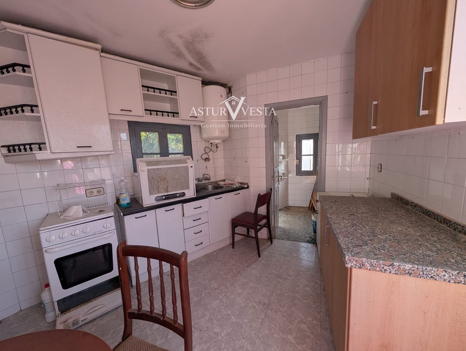 2 sovrum Villa till salu i Salas med garage - 79 000 € (Ref: 10071848)