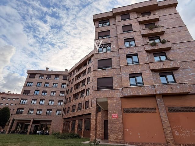 Garagem para venda em Gijón - 19 000 € (Ref: 10088558)
