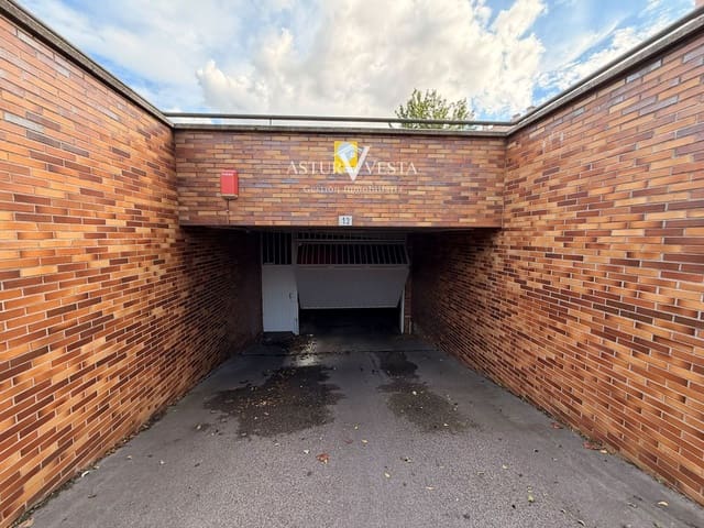 Garagem para venda em Gijón - 19 000 € (Ref: 10088558)