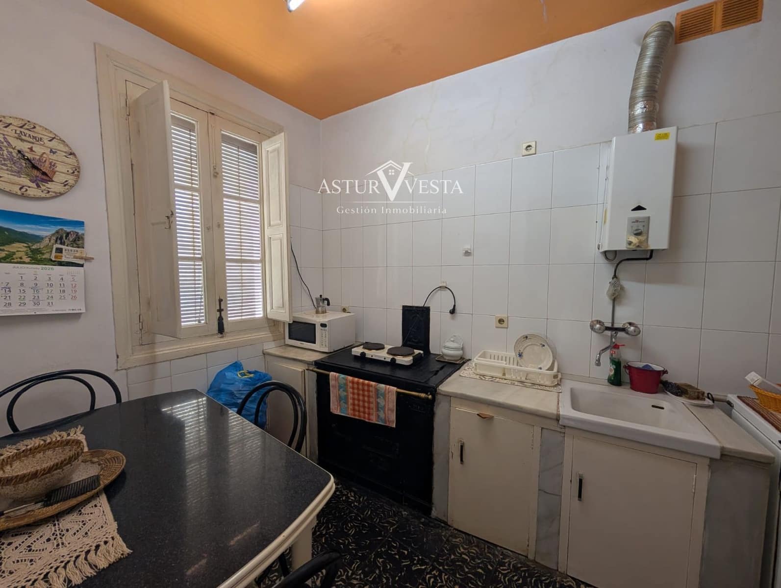 5 bedroom Villa for sale in Salas with garage - € 139,500 (Ref: 10089964)