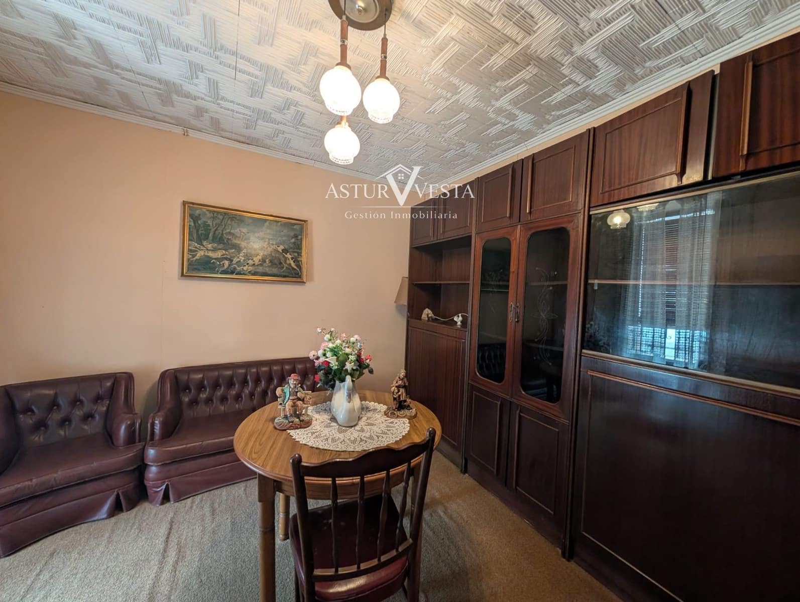 5 bedroom Villa for sale in Salas with garage - € 139,500 (Ref: 10089964)