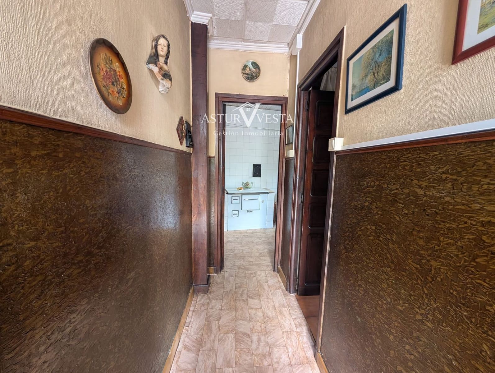5 bedroom Villa for sale in Salas with garage - € 139,500 (Ref: 10089964)