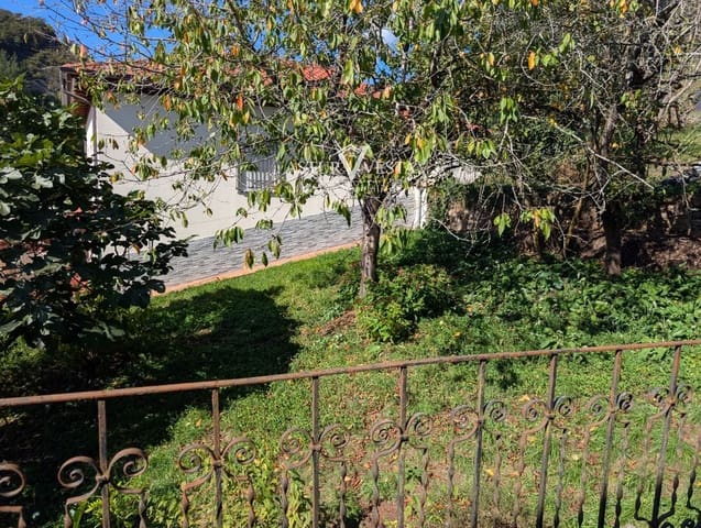 5 chambre Villa/Maison à vendre à Salas avec garage - 139 500 € (Ref: 10089964)