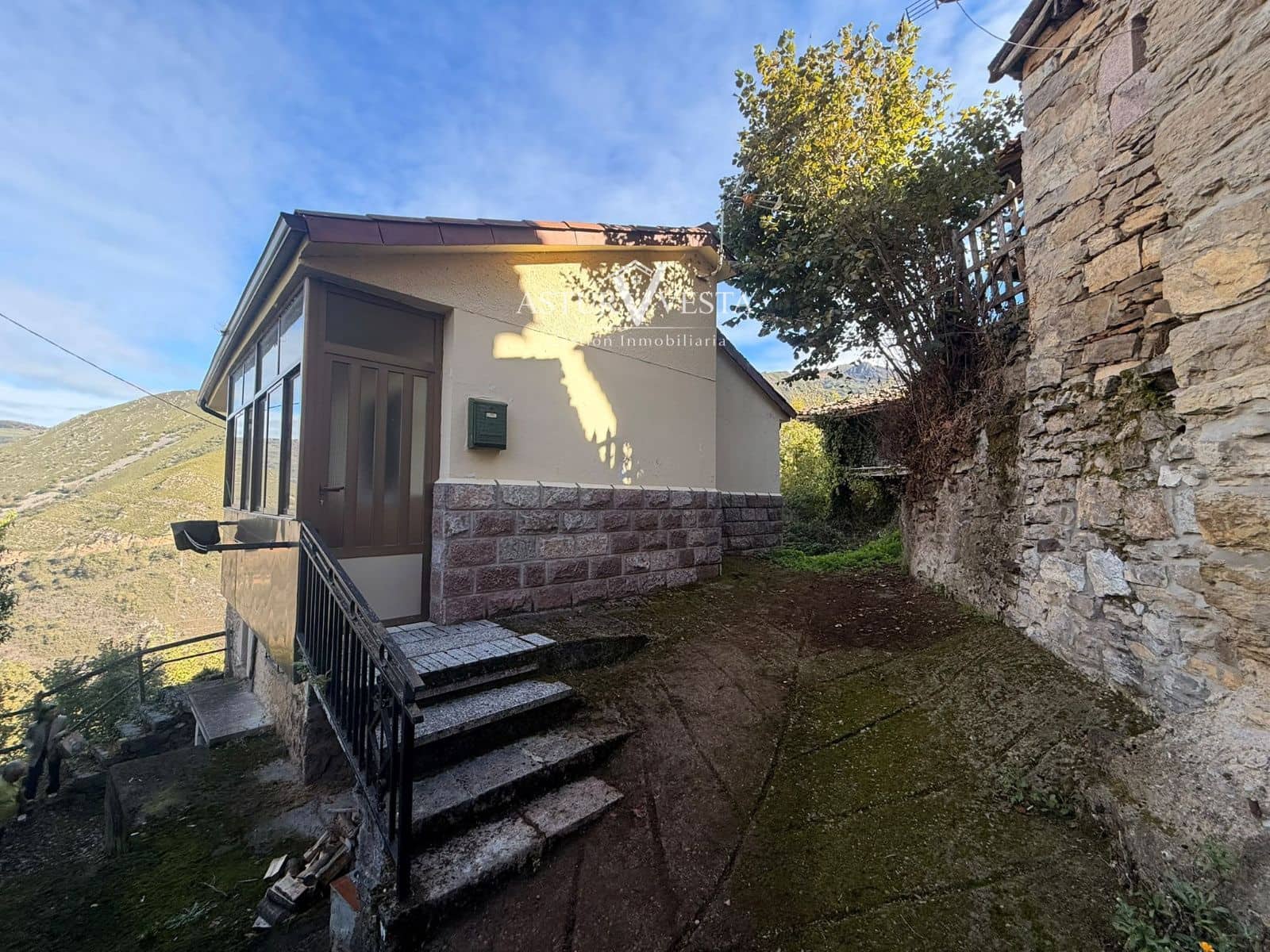 3 Zimmer Villa zu verkaufen in Pola de Somiedo - 99.000 € (Ref: 10160444)