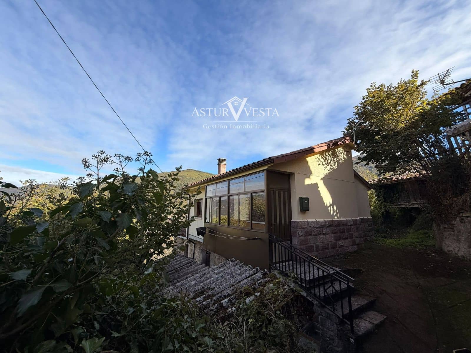 3 Zimmer Villa zu verkaufen in Pola de Somiedo - 99.000 € (Ref: 10160444)