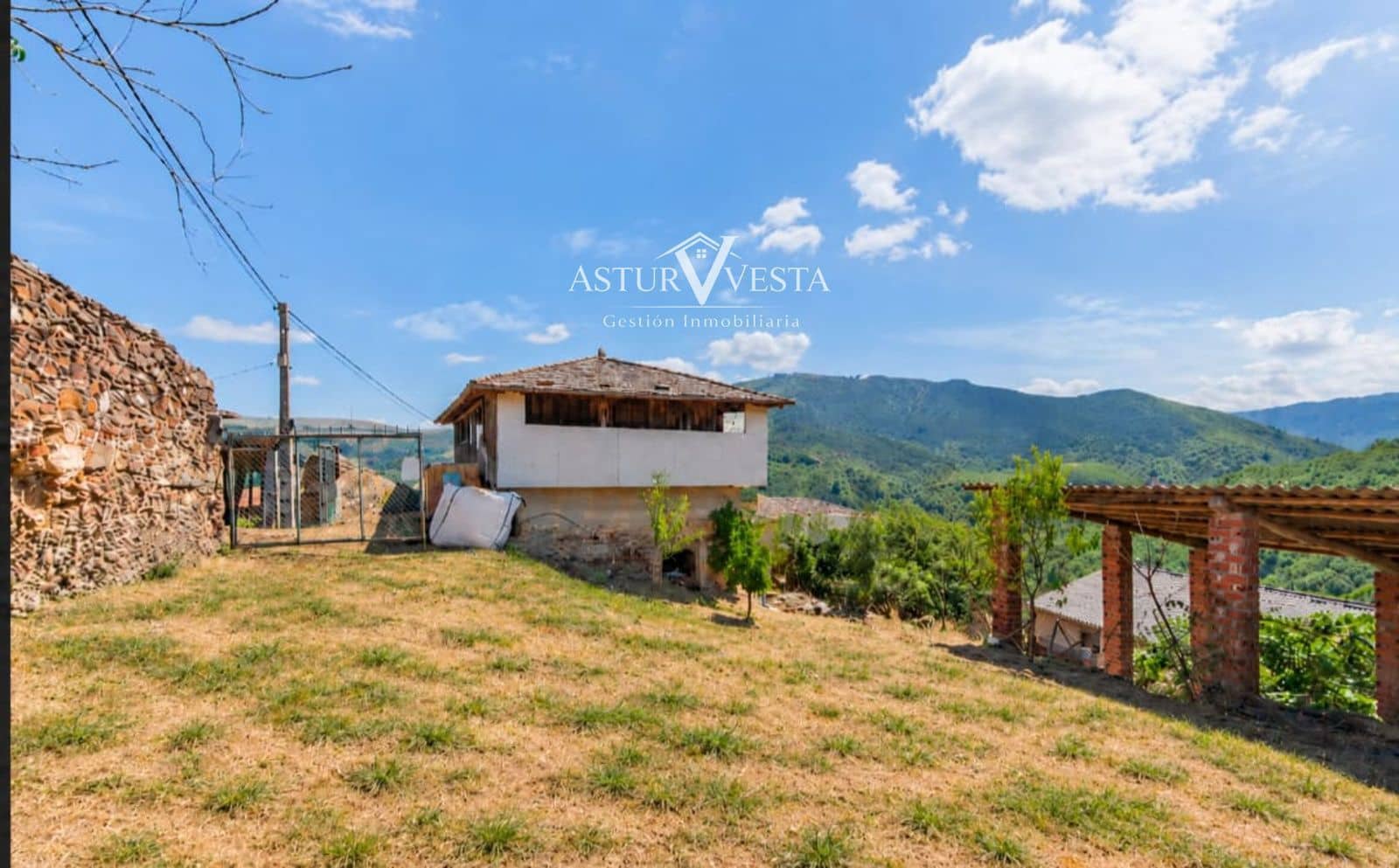 4 chambre Villa/Maison à vendre à Tineo avec garage - 139 000 € (Ref: 10180801)