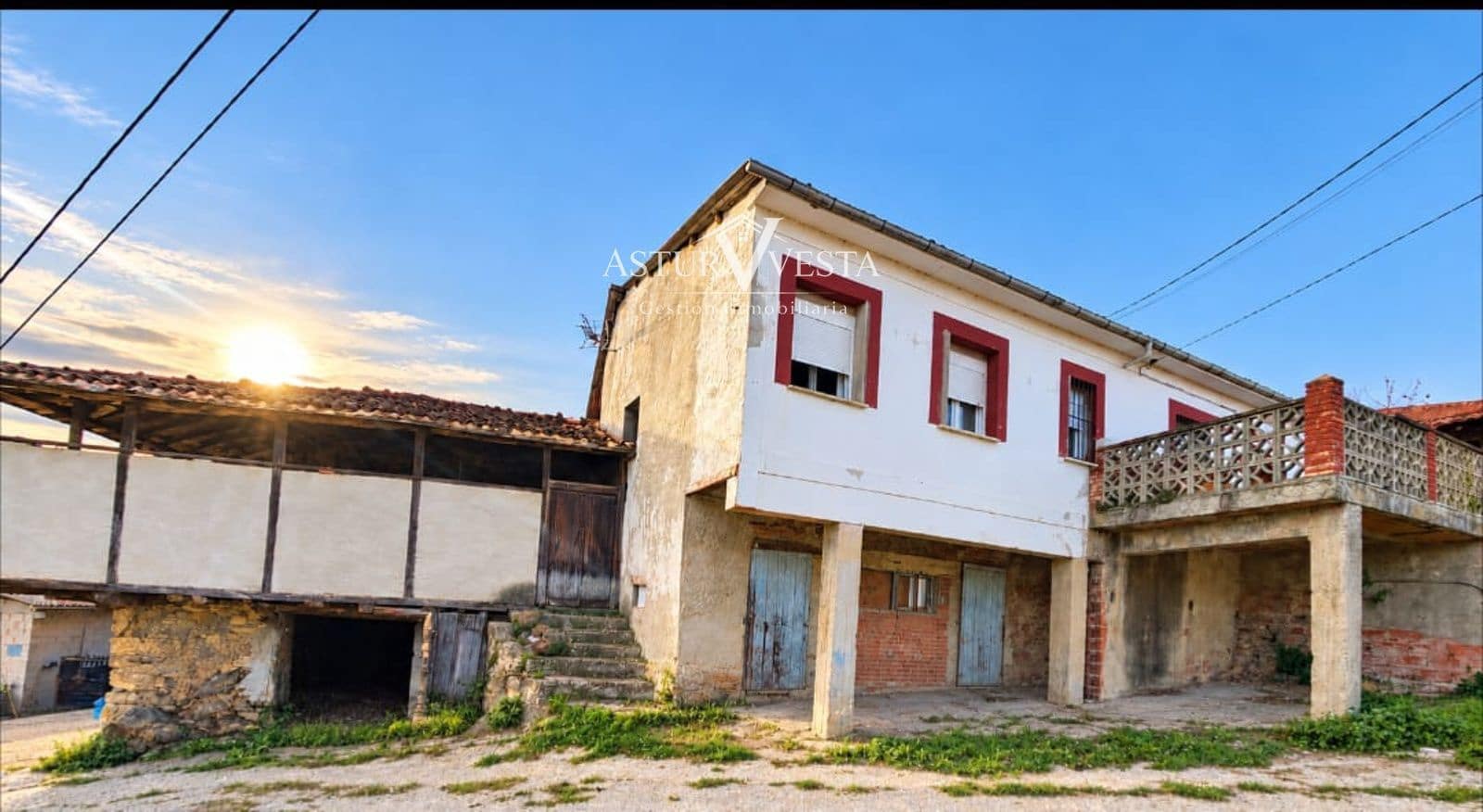 4 chambre Villa/Maison à vendre à Tineo avec garage - 139 000 € (Ref: 10180801)