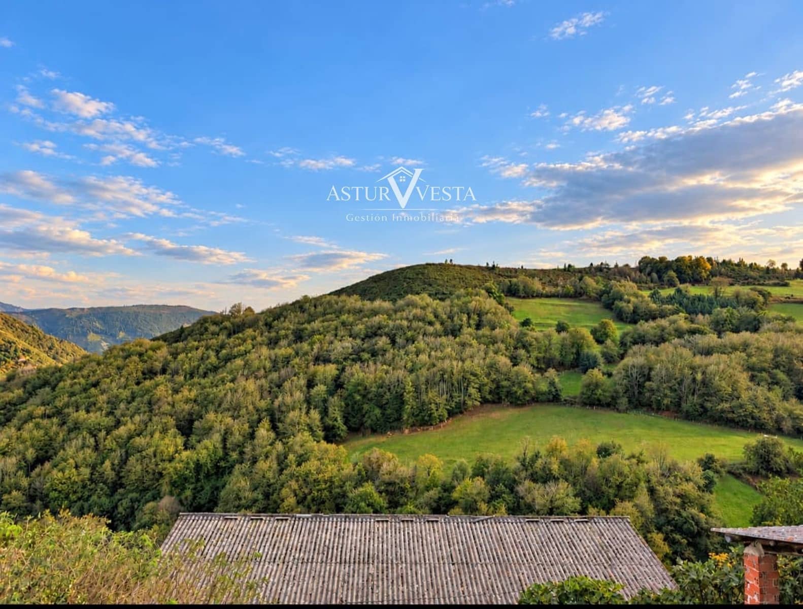 4 chambre Villa/Maison à vendre à Tineo avec garage - 139 000 € (Ref: 10180801)