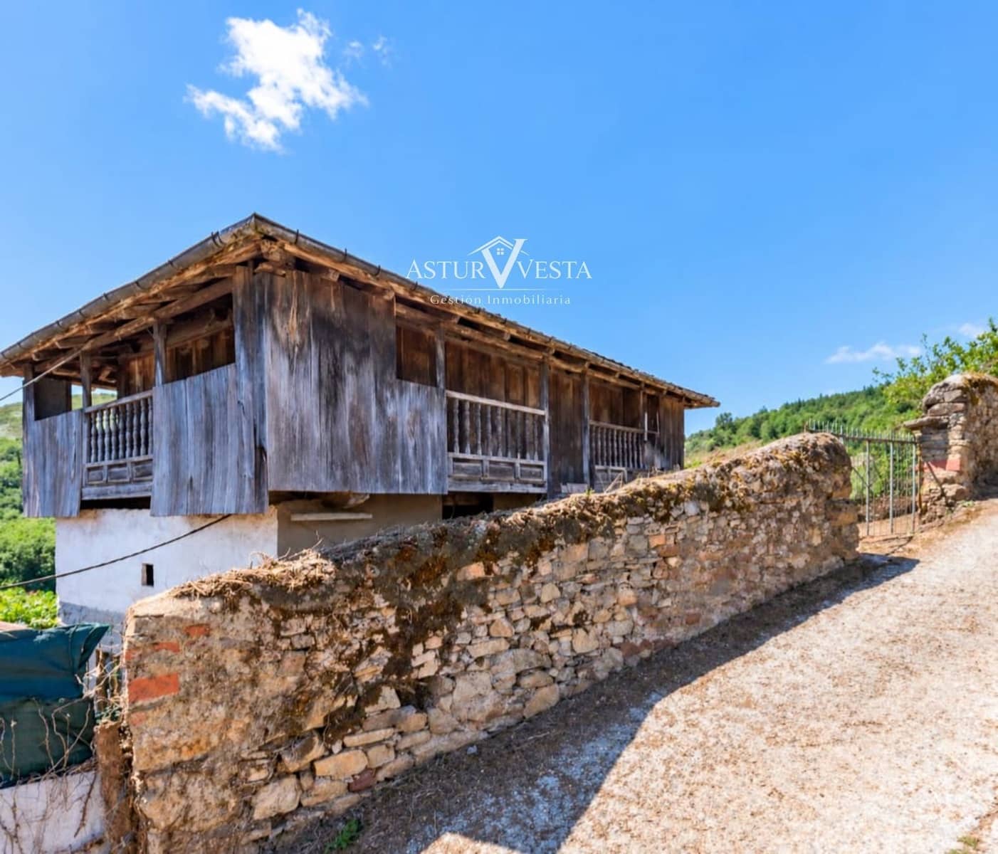 4 chambre Villa/Maison à vendre à Tineo avec garage - 139 000 € (Ref: 10180801)
