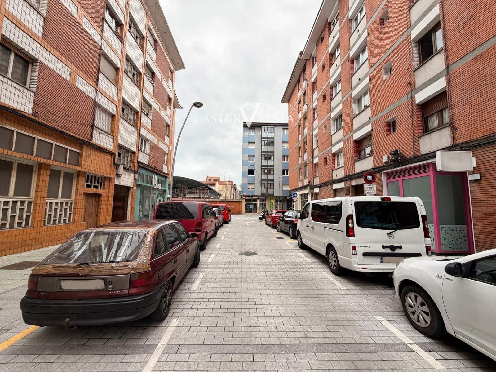 2 soveværelse Lejlighed til salg i Gijon - € 110.000 (Ref: 9752573)