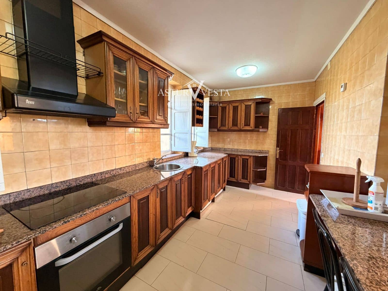 3 camera da letto Villa in vendita in Salas con garage - 216.300 € (Rif: 9752575)