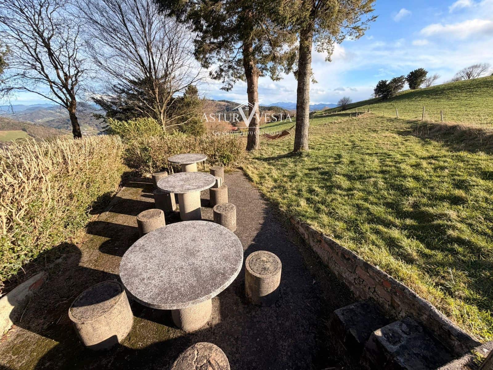 3 camera da letto Villa in vendita in Salas con garage - 216.300 € (Rif: 9752575)