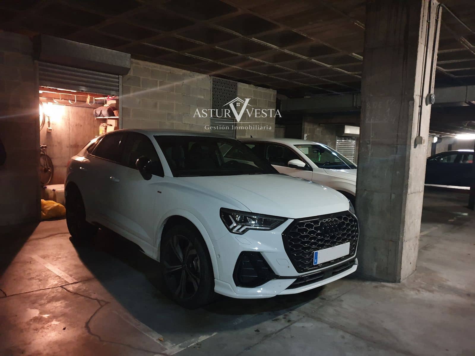 4 slaapkamer Flat te koop in Gijon met garage - € 337.000 (Ref: 9752577)