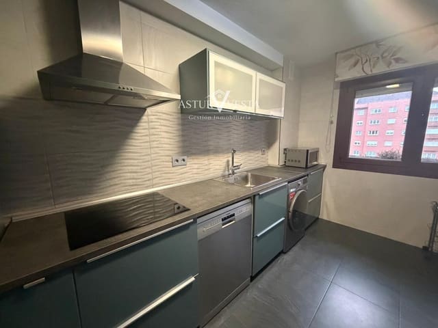 4 slaapkamer Flat te koop in Gijón met garage - € 337.000 (Ref: 9752577)