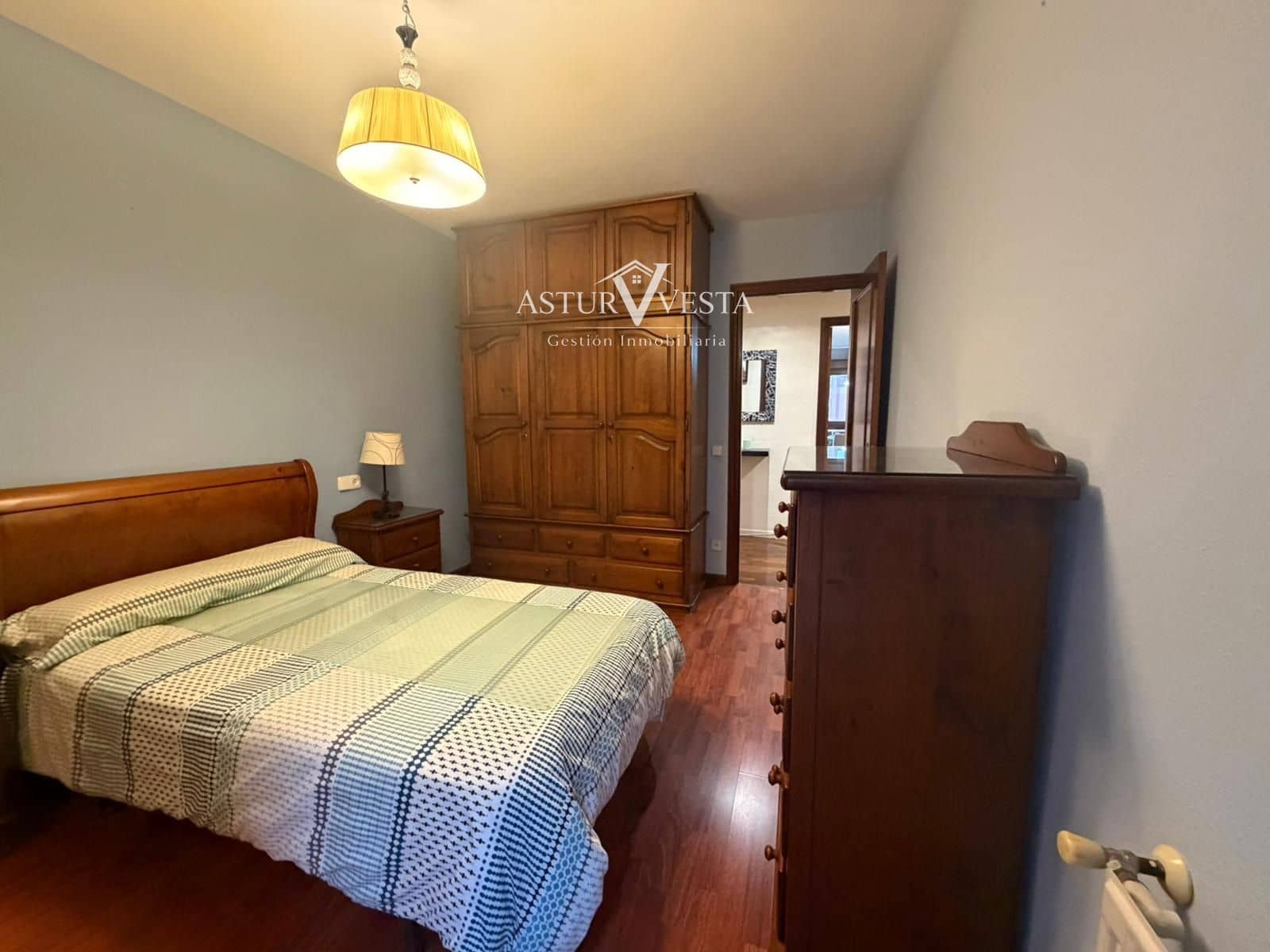 4 slaapkamer Flat te koop in Gijon met garage - € 337.000 (Ref: 9752577)