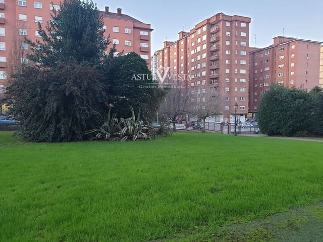 4 slaapkamer Flat te koop in Gijón met garage - € 337.000 (Ref: 9752577)