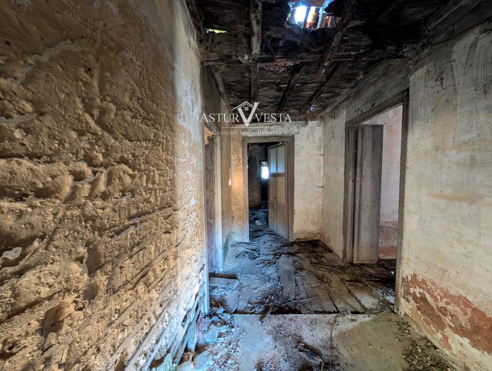 3 camera da letto Villa in vendita in Pravia - 39.000 € (Rif: 9752578)