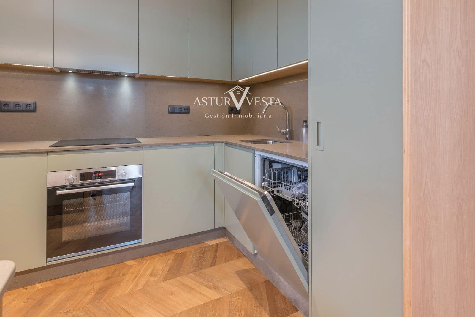 2 slaapkamer Penthouse te koop in Sevilla stad - € 897.000 (Ref: 9756254)