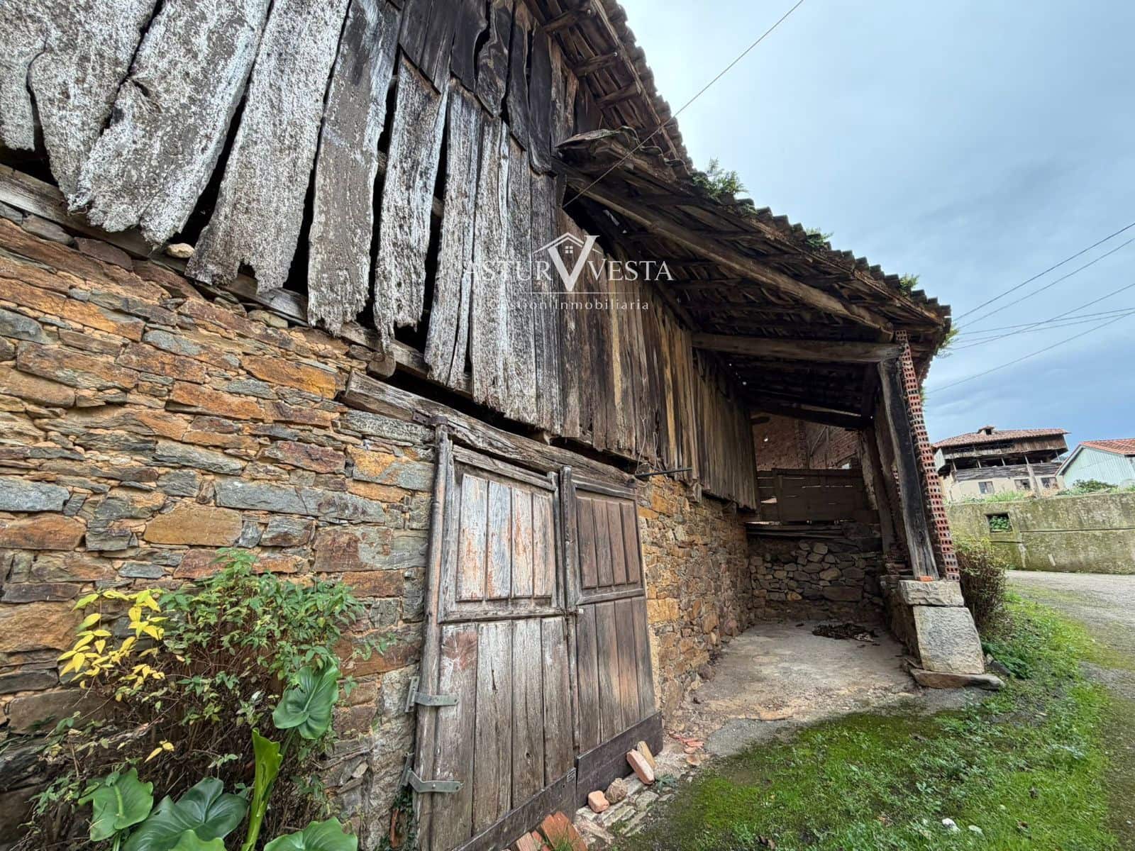 2 slaapkamer Villa te koop in Salas met garage - € 74.000 (Ref: 9762328)