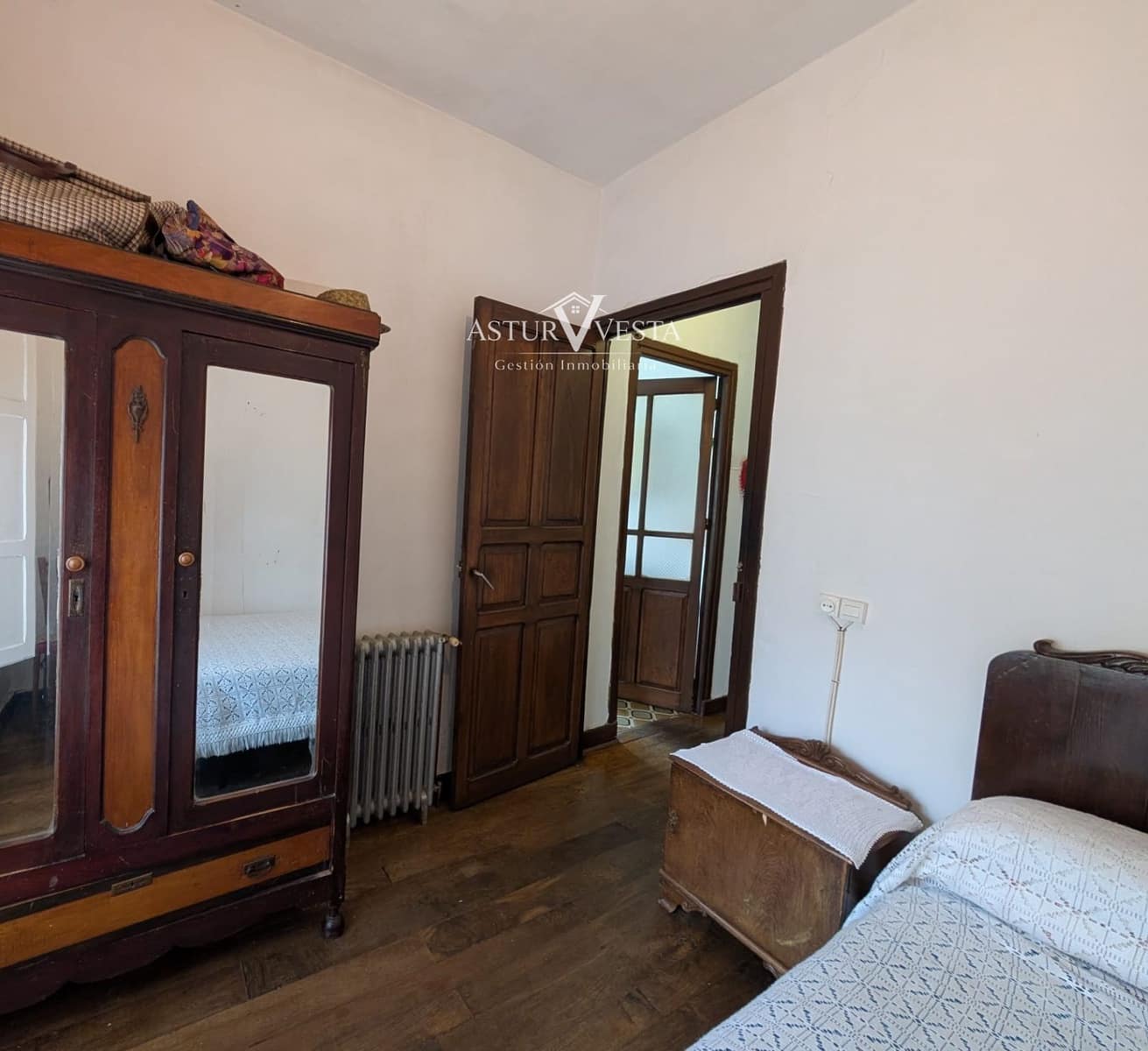 4 chambre Villa/Maison à vendre à Salas avec garage - 160 000 € (Ref: 9762329)