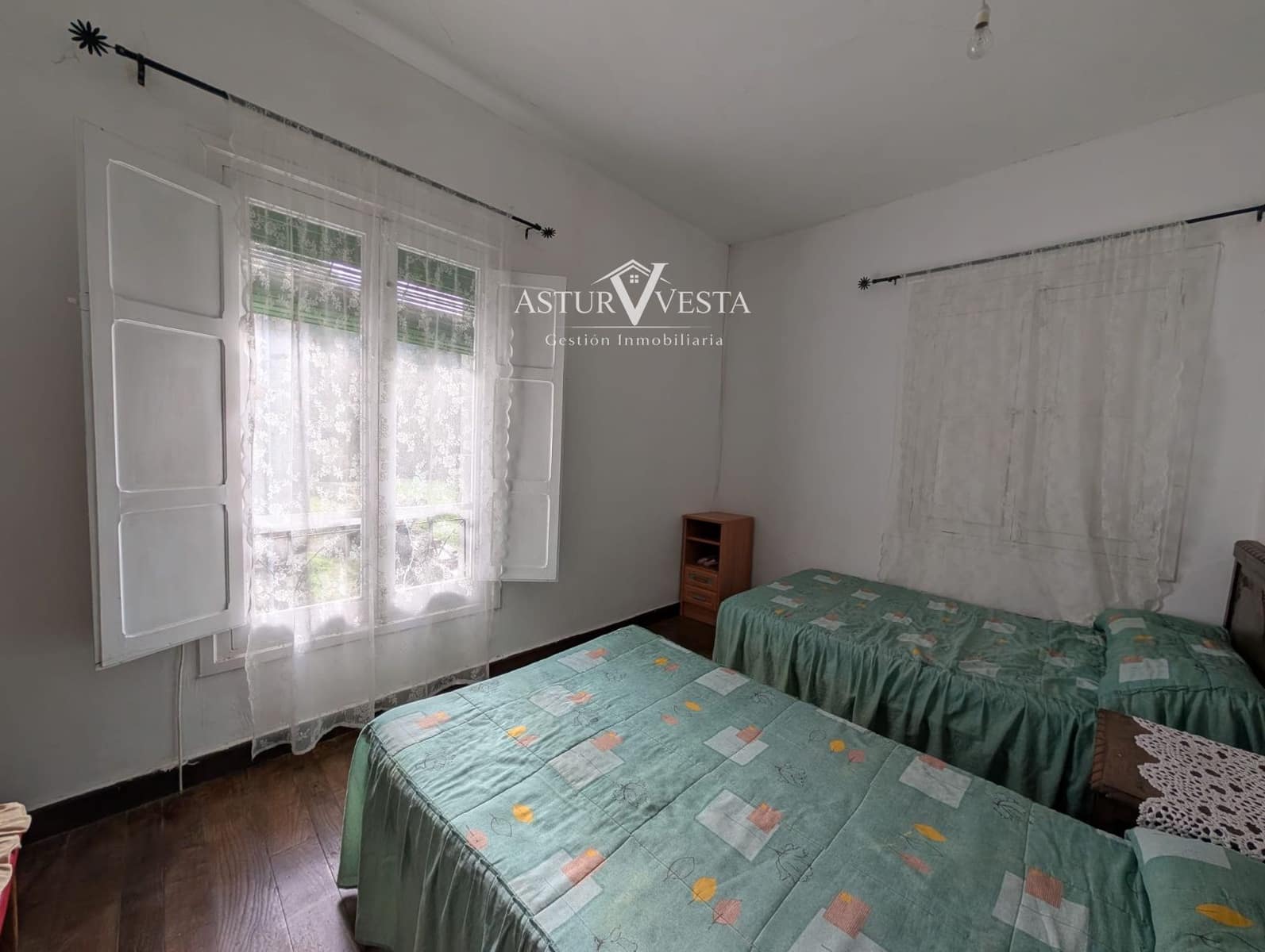 4 chambre Villa/Maison à vendre à Salas avec garage - 160 000 € (Ref: 9762329)