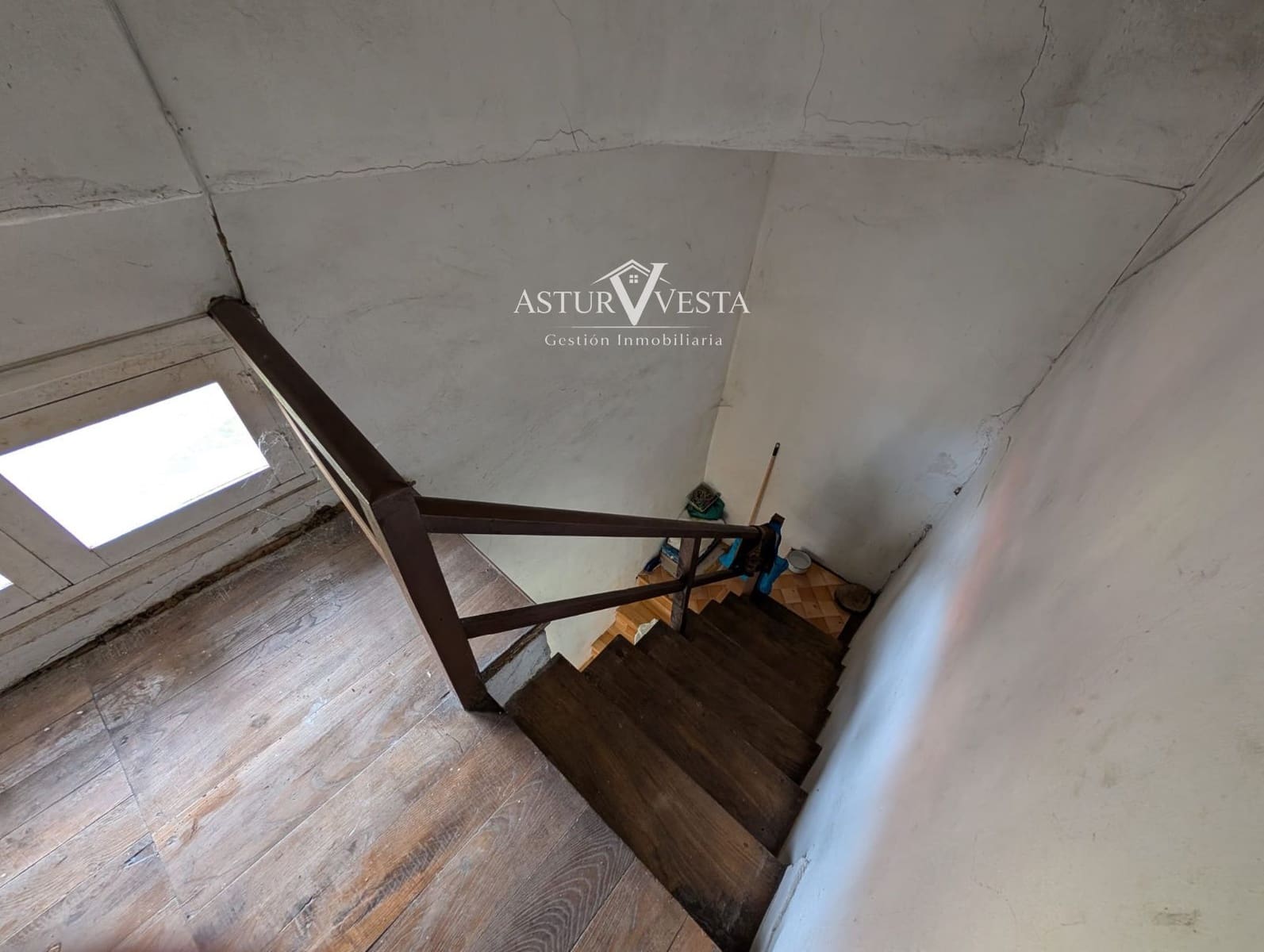 4 chambre Villa/Maison à vendre à Salas avec garage - 160 000 € (Ref: 9762329)