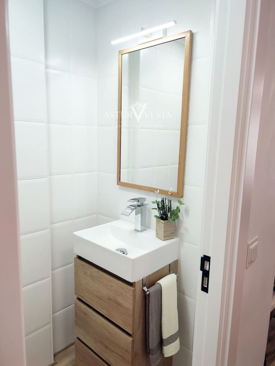 2 soverom Leilighet til salgs i Gijon - € 239 000 (Ref: 9762411)