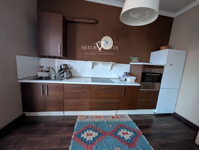 Villa/Maison à vendre à Salas - 250 000 € (Ref: 9762412)