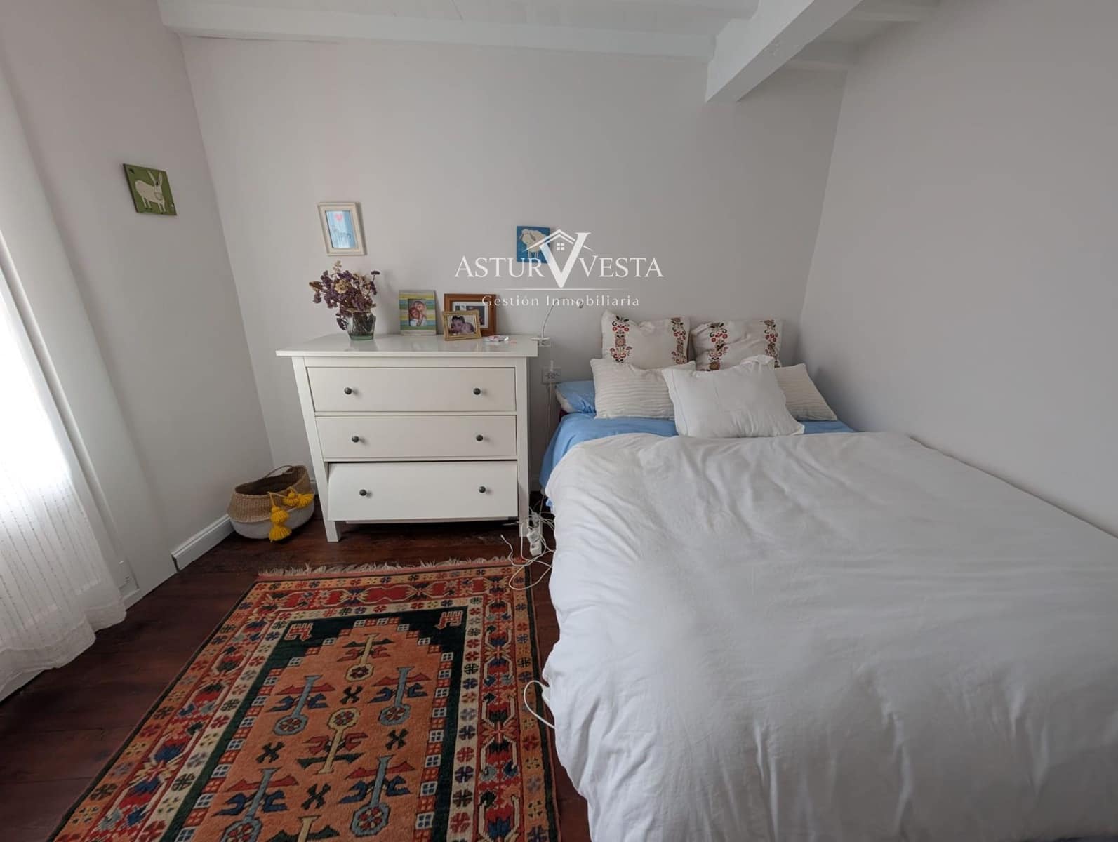 Villa/Maison à vendre à Salas - 250 000 € (Ref: 9762412)