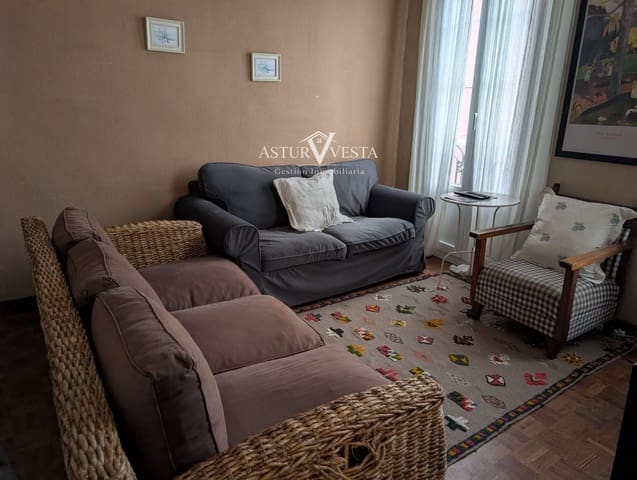 Villa/Maison à vendre à Salas - 250 000 € (Ref: 9762412)